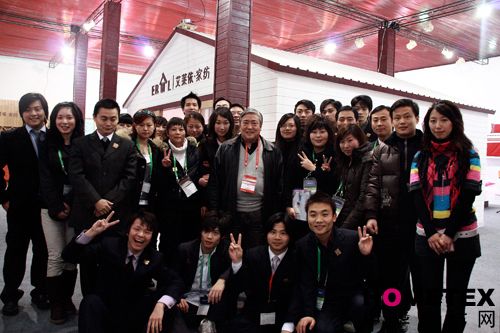 艾萊依家紡綻放中針會(huì)氣質(zhì)脫俗