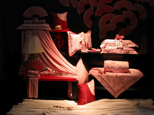 東方刺繡體現(xiàn)真正“東方文化”