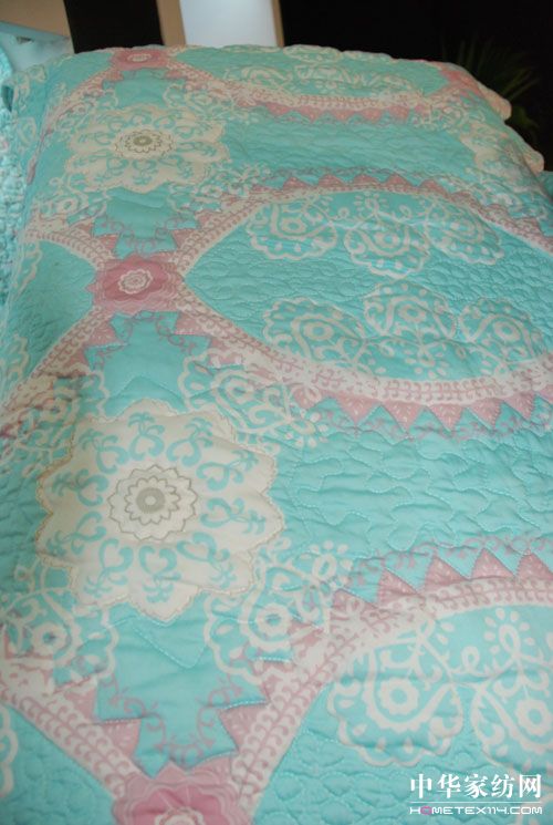 依諾雅絎縫創新“綻放”