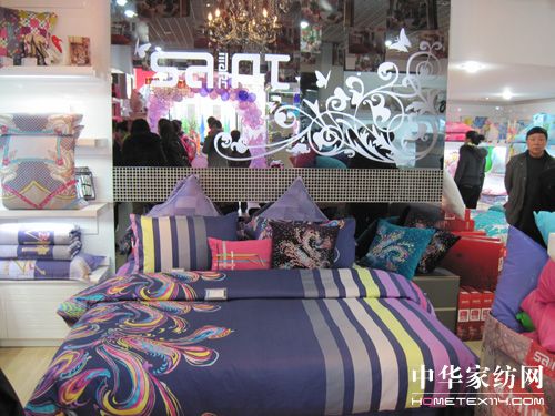 尚瑪可掀起開店高潮