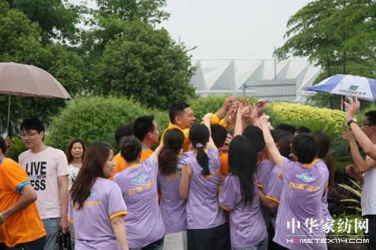 夢麗莎職工勇奪“建設(shè)者杯”長跑第五名