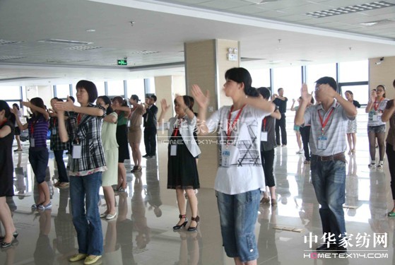 居夢萊開展“贏在終端”店長培訓