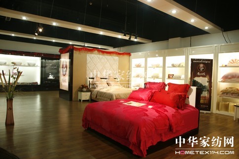 銀桑蠶絲店鋪形象大盤點