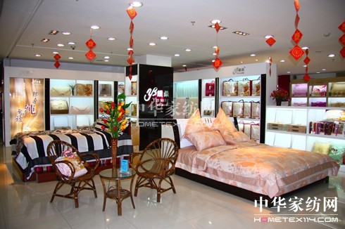 銀桑蠶絲店鋪形象大盤點