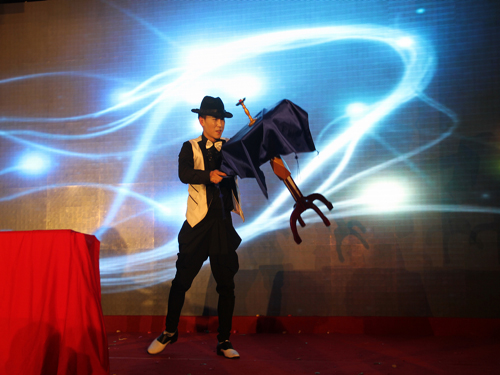 盛宇舉行2012年迎新春聯歡晚會