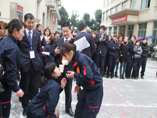 ʢ��F�e�kȤζ�\�ӕ��cף�����˹���