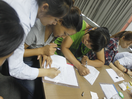 �Pʢ�Ҽ�2012�ﶬ��Ʒ��Ӗ(x��n)��(hu��)�A�M�ɹ�