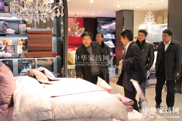 海門政協主席黃漢忠蒞臨凱盛家紡