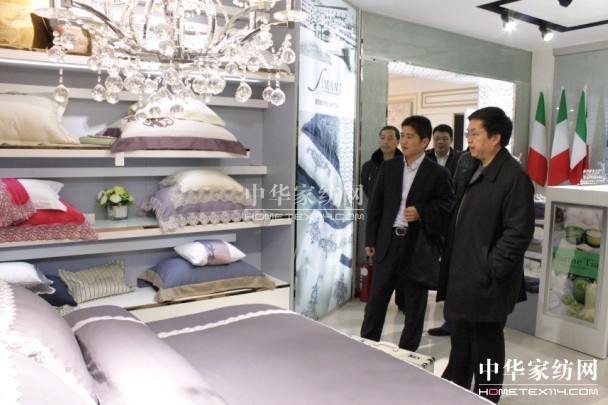 海門政協(xié)主席黃漢忠蒞臨凱盛家紡