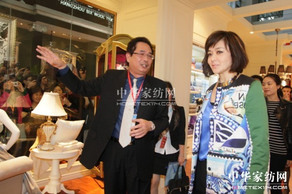 �P֮�Ճ�(y��u)�������츻����Ʒ���]��