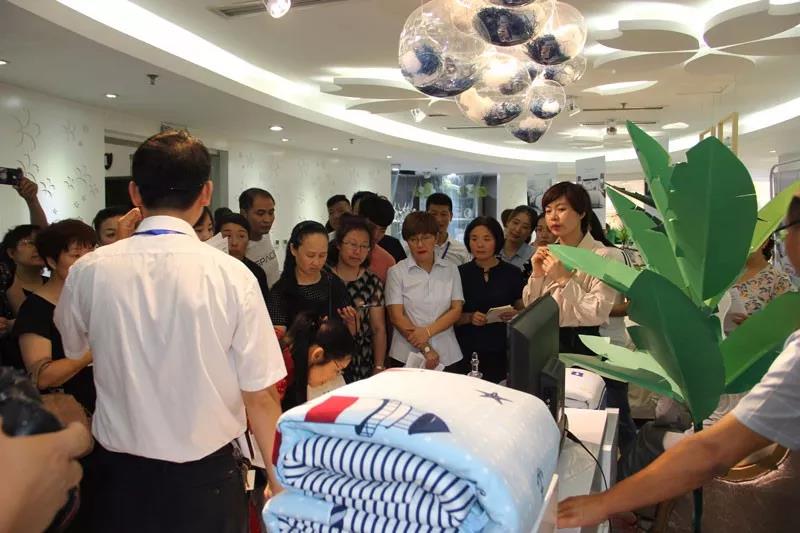 Ʒ•Ҽ2019ﶬƷlAMչ٣